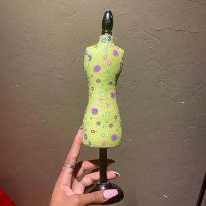 Mini manikin